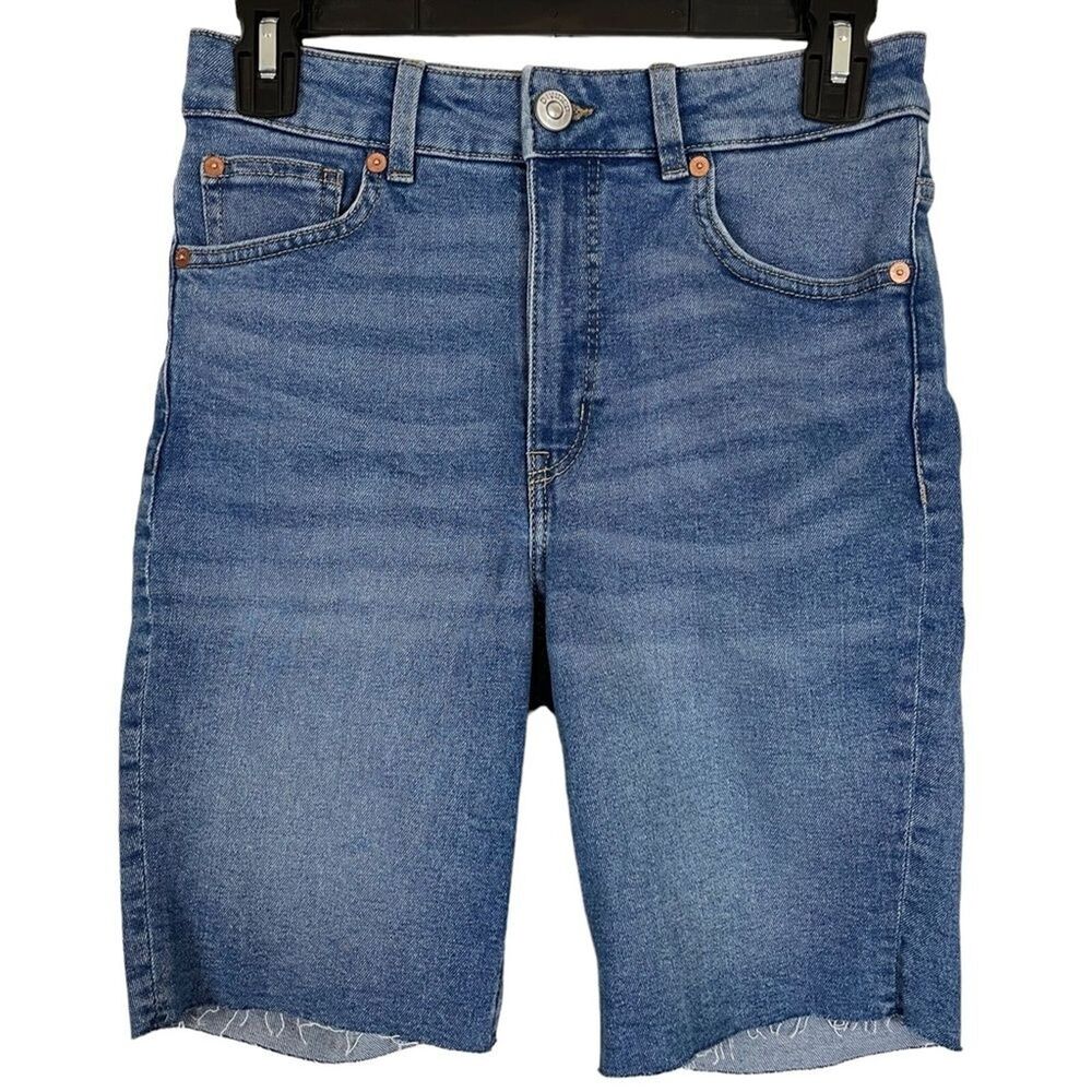 DIVIDED H&M Cut Off Regular Waist Jean Shorts Jorts 9" Inseam Distressed sz 4
